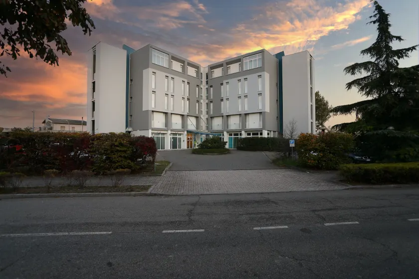 Hotels Campus - Image 1