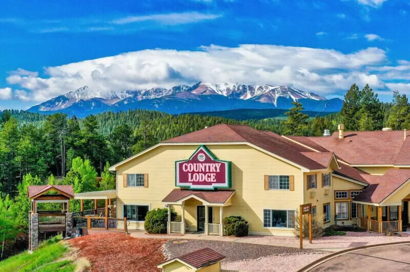 Woodland Country Lodge - Image 1