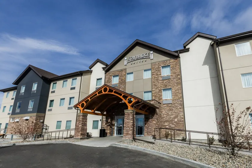 Staybridge Suites - Dawson Creek by IHG - Image 1
