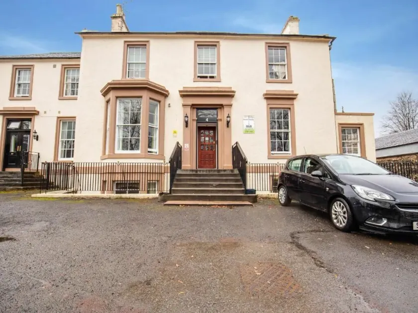 Lost Guest House Stirling - Image 1