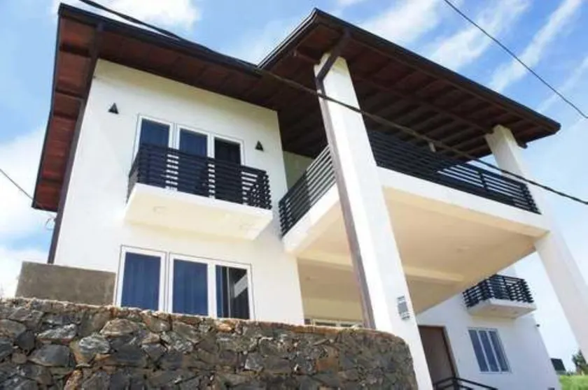 J's Villa - Image 1