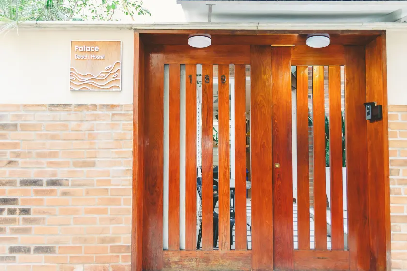 Palace Beach Hostel - Image 1