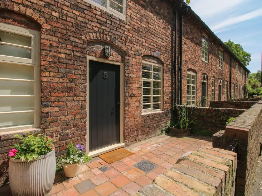 Number 5 - Image 1