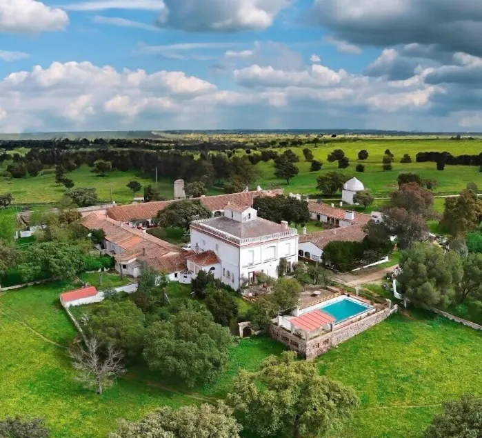 HOTEL RURAL EL VAQUERIL - Image 1