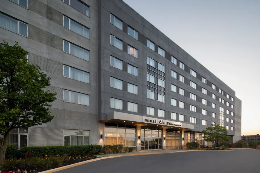 Residence Inn by Marriott Montreal Airport - Image 1