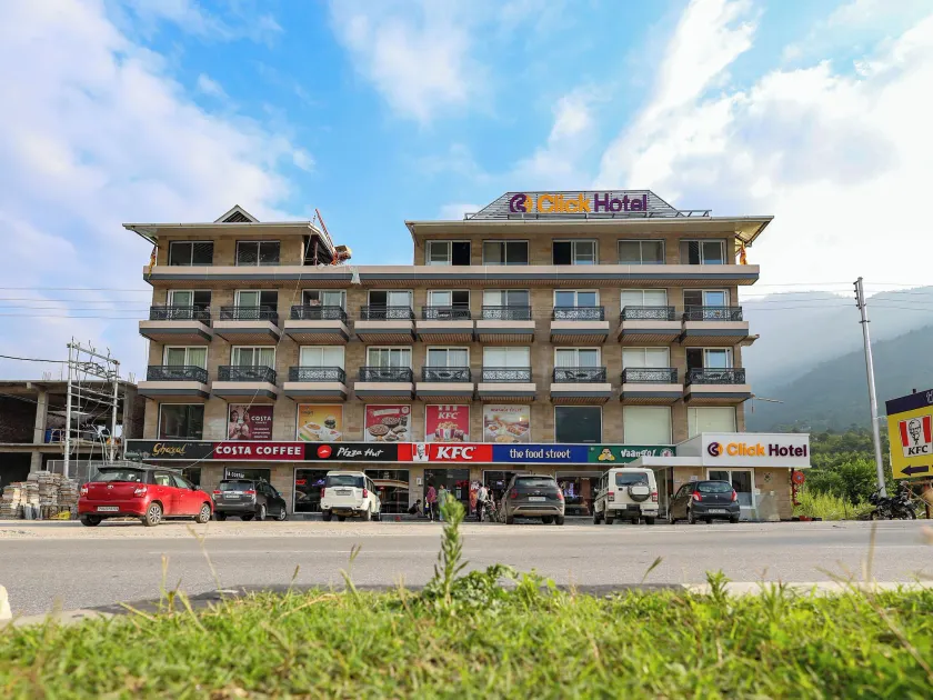 Click Hotel Bhuntar, Kullu Manali -Bhuntar Airport - Image 1