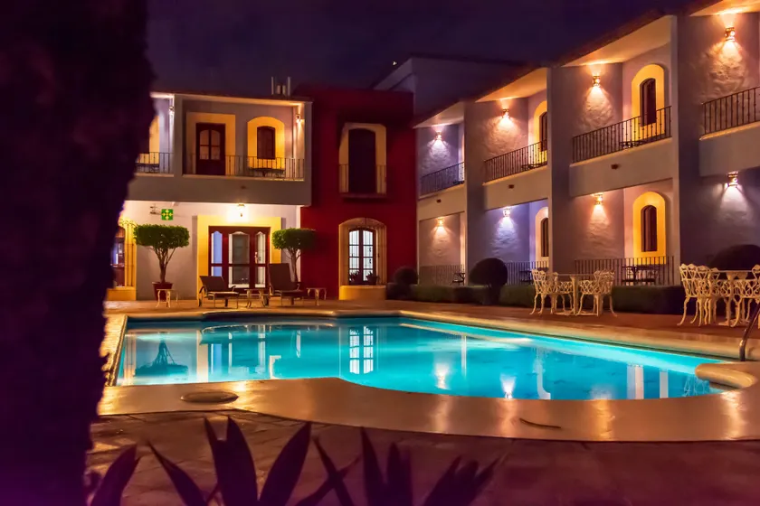Santa Helena Plaza - Image 1