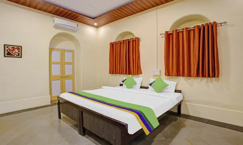 Treebo Cecil Resort Matheran With Swimming Pool - Image 1