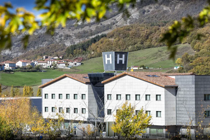 Hotel Plazaola - Image 1