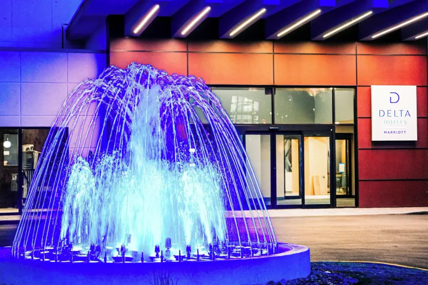 Delta Hotels by Marriott Cincinnati Sharonville - Image 1
