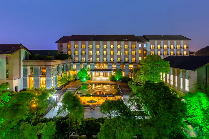Hejing Zemeixuan Boutique Hotel - Image 1