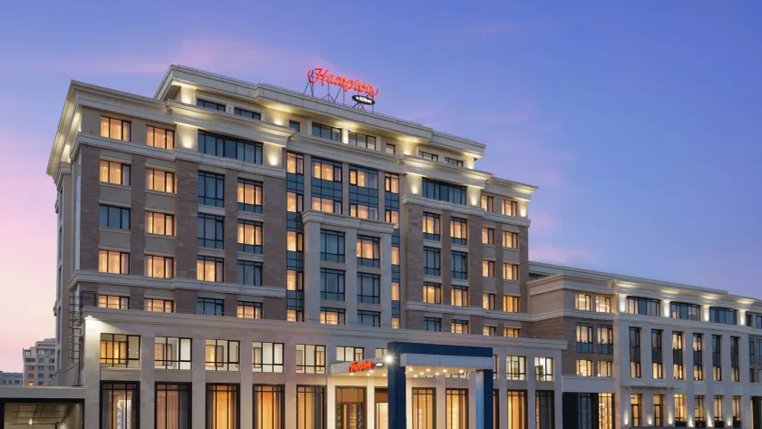 Hampton by Hilton Astana Triumphal Arch - Image 1