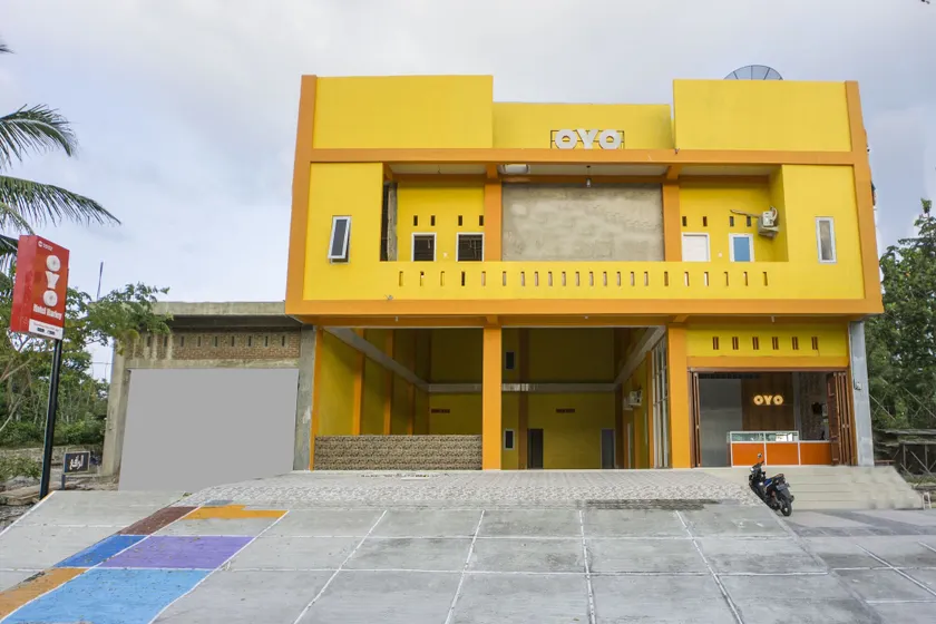 OYO 1512 Hotel Harley - Image 1