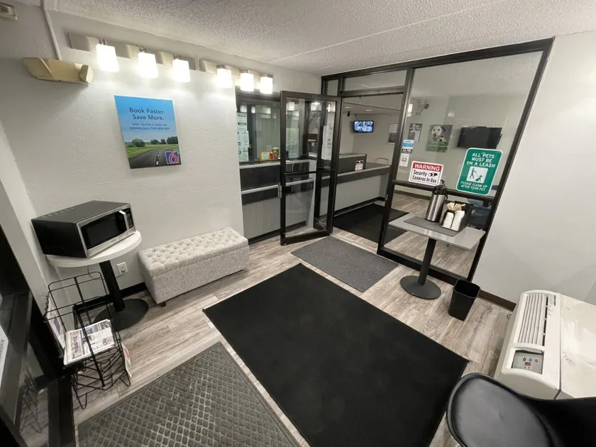 Motel 6-Cedar Rapids, IA - Image 1