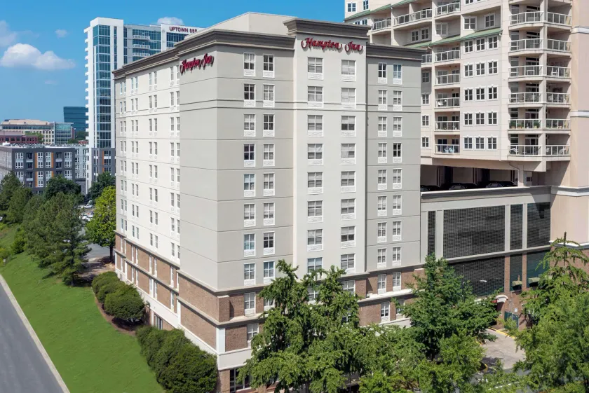 Hampton Inn Charlotte-Uptown - Image 1