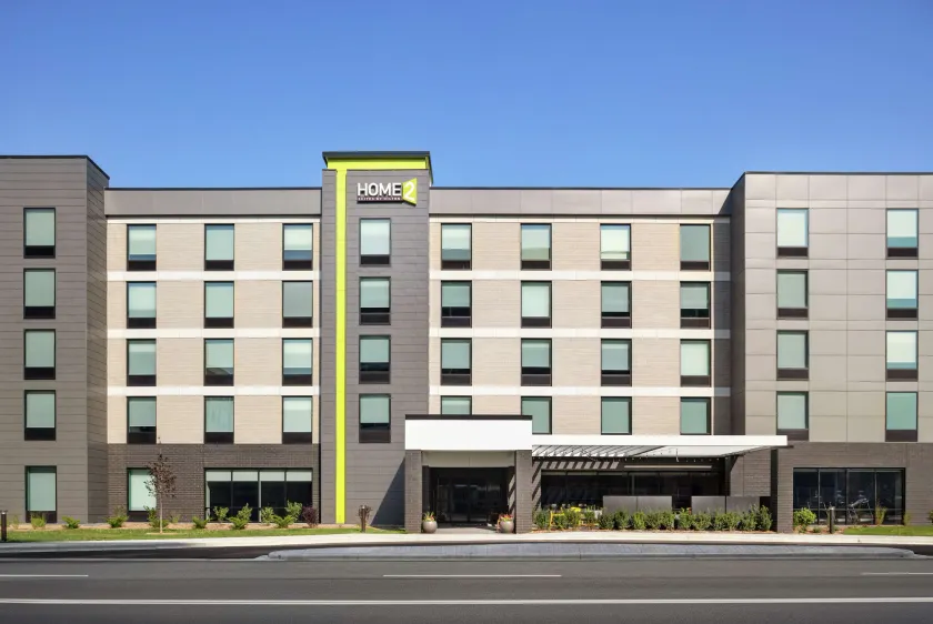 Home2 Suites By Hilton Milwaukee West - Image 1