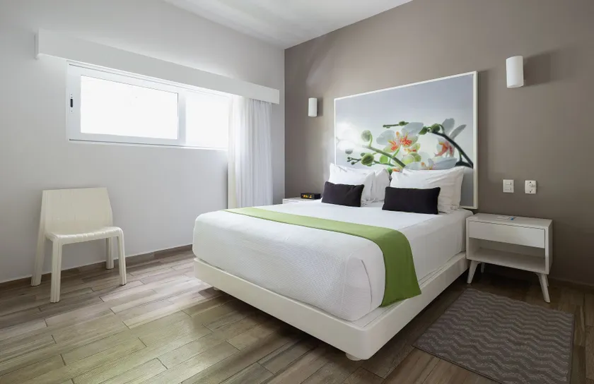 Azura Boutique Hotel - Image 1