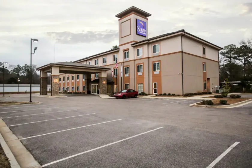 Sleep Inn & Suites Marion - Military Institute - Image 1