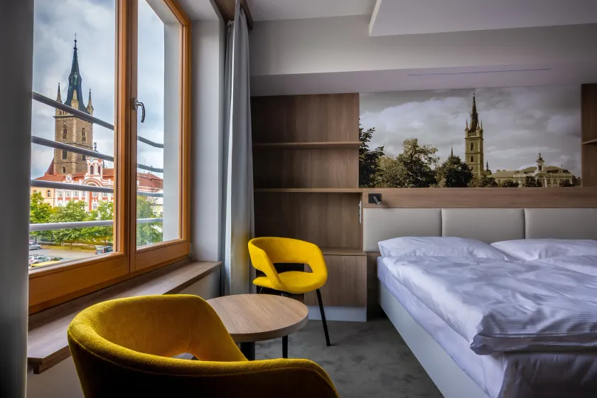 Hotel Grand - Image 1