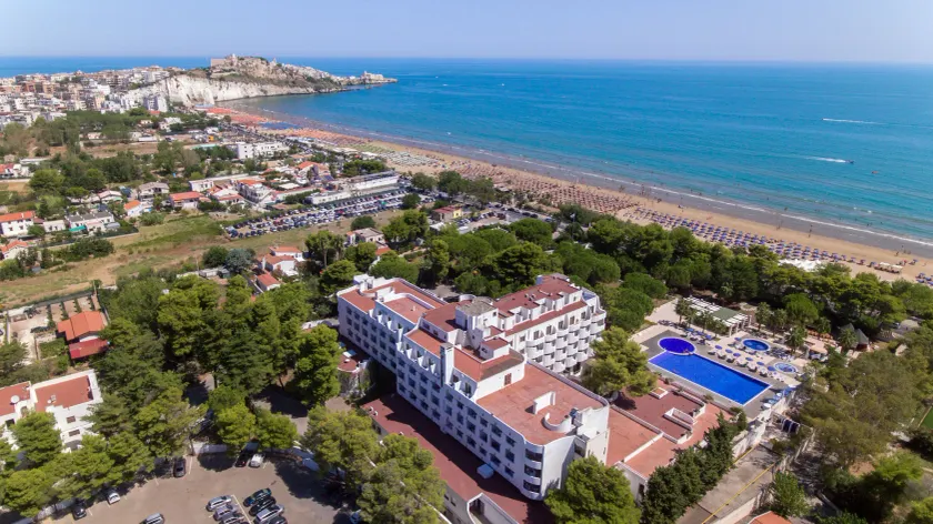 Pizzomunno Vieste Palace Hotel - Image 1