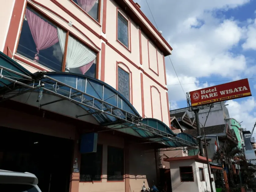 Hotel Parewisata - Image 1