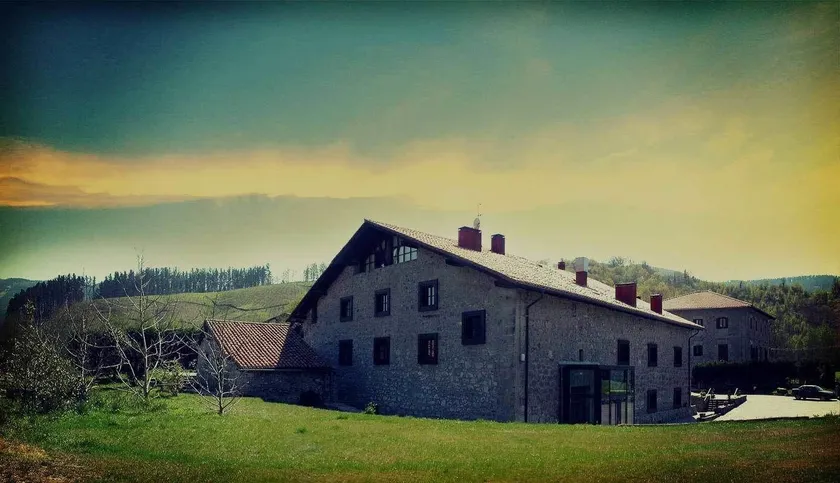 Hotel Antsotegi - Image 1