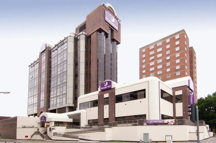 Premier Inn Sunbury - Kempton Park - Image 1