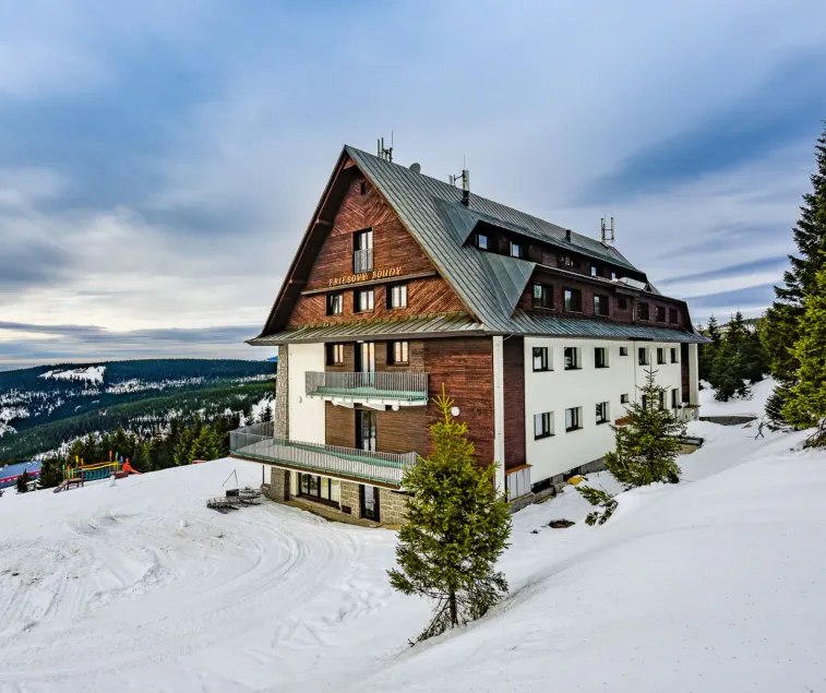 Horský Hotel Friesovy Boudy - Image 1