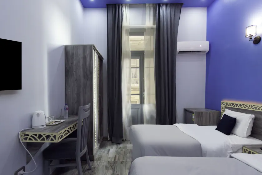 Australian Deluxe Hostel - Image 1
