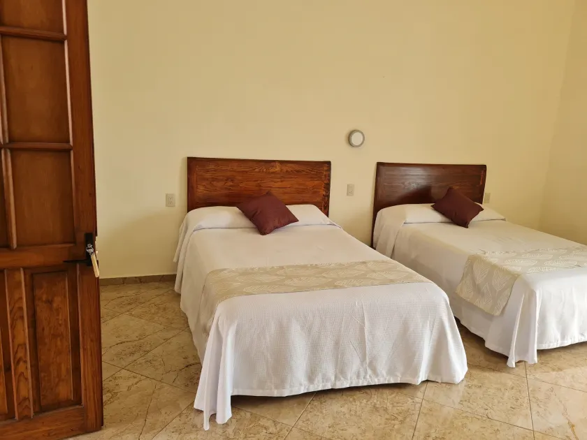 Hotel Catedral - Image 1