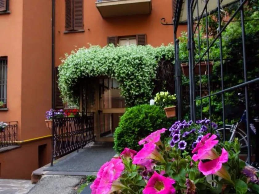 Hotel Astoria - Image 1