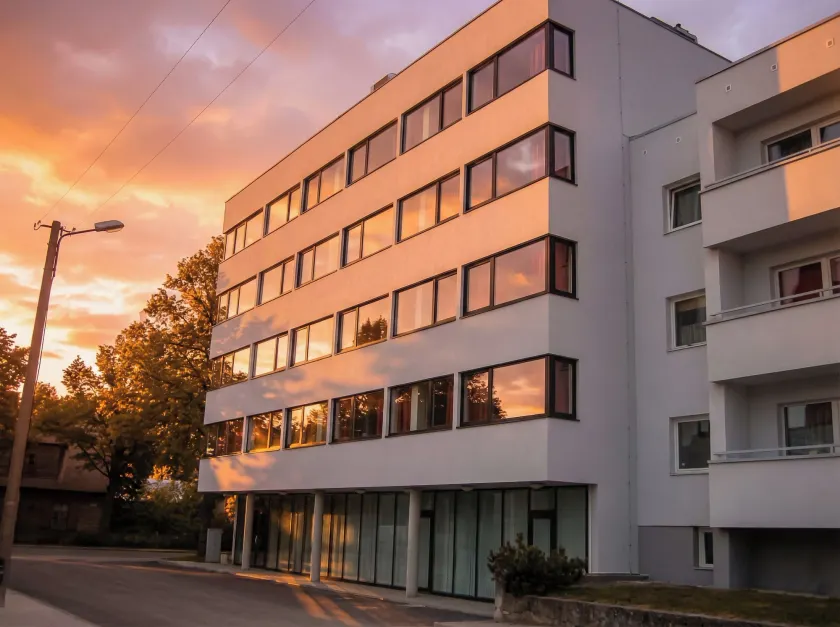 Carolina Hotel - Image 1