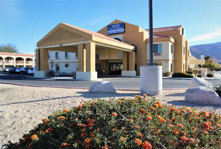 Oasis Inn & Suites 29 Palms Hotel Joshua Tree National Park - Image 1