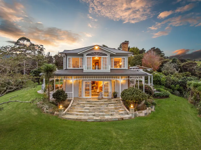 Matauwhi Bay Manor - Image 1