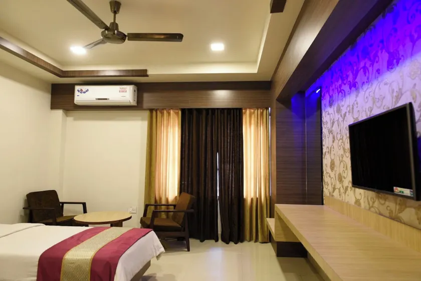 Hotel Rituraj - Image 1