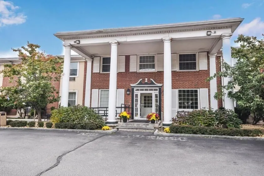 Charles River Inn - Image 1