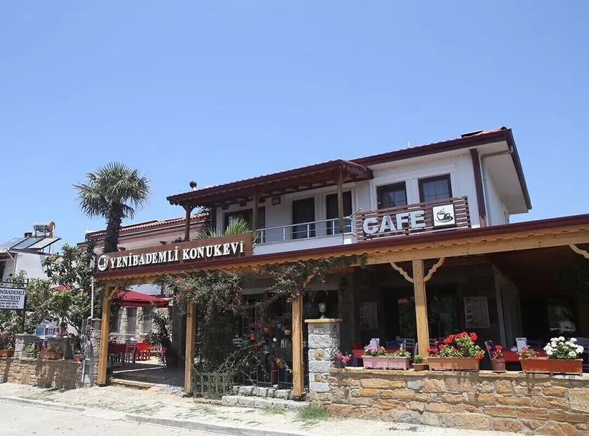 Yeni Bademli Konukevi - Image 1