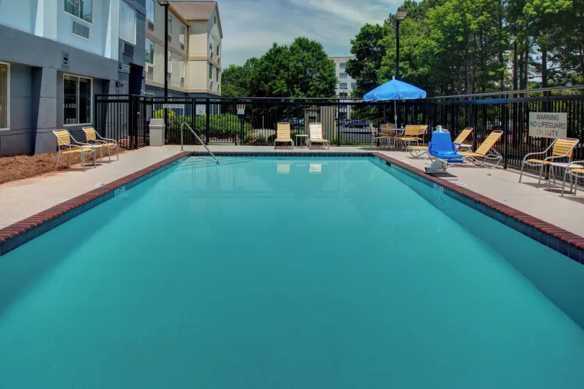 Fairfield Inn & Suites by Marriott Atlanta Alpharetta - Image 1