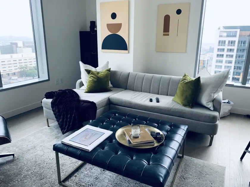 New Lyfe Finest Luxury Apartment - Image 1