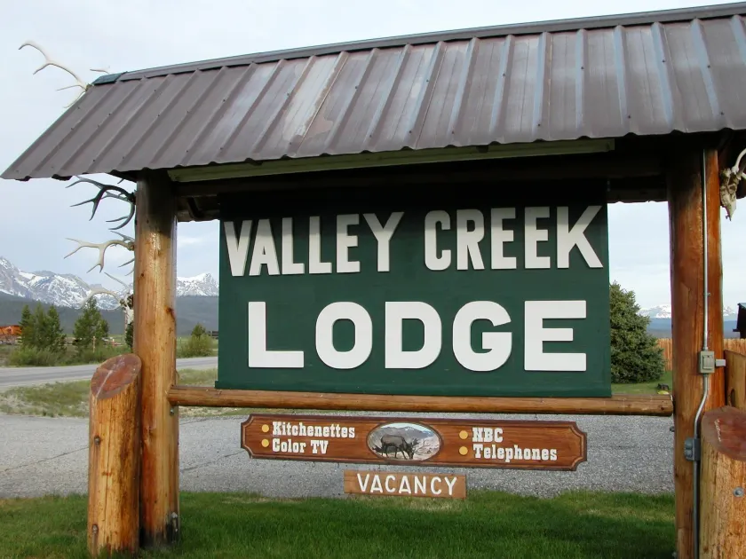 Valley Creek Lodge - Image 1