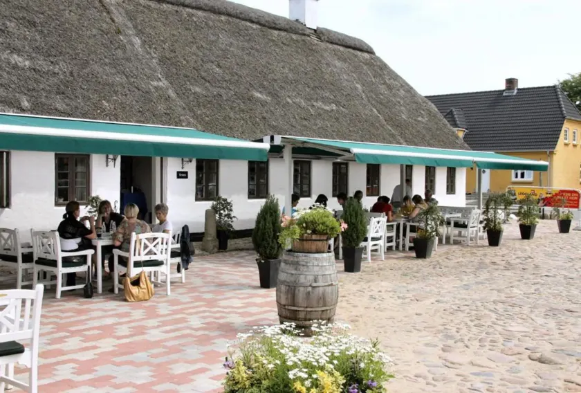 Hovborg Kro - Image 1