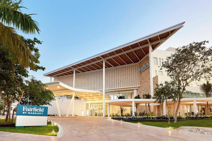 Fairfield Inn & Suites by Marriott Cancun Airport - Image 1