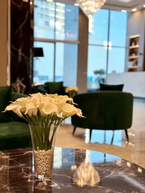 Al Safwa Tower Two - Rezeption