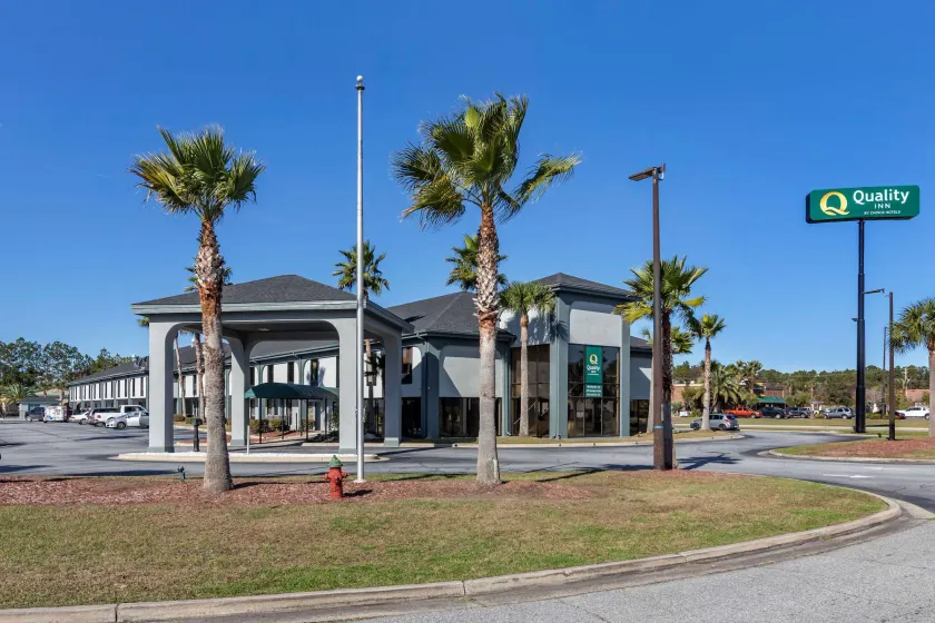 Quality Inn Brunswick - Image 1