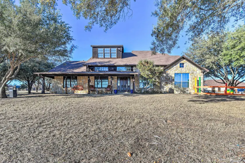 Private Pool: Spacious & Vibrant Argyle Villa! - Image 1