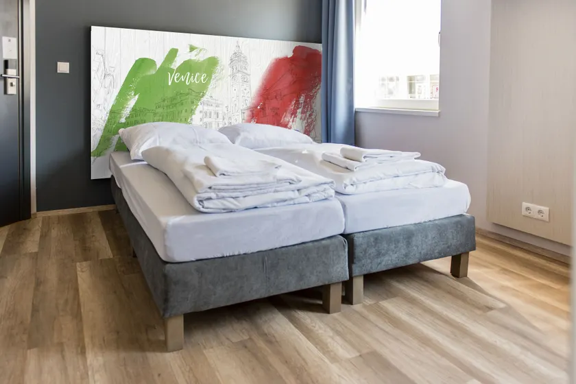 a&o Hostel Venezia Mestre - Image 1