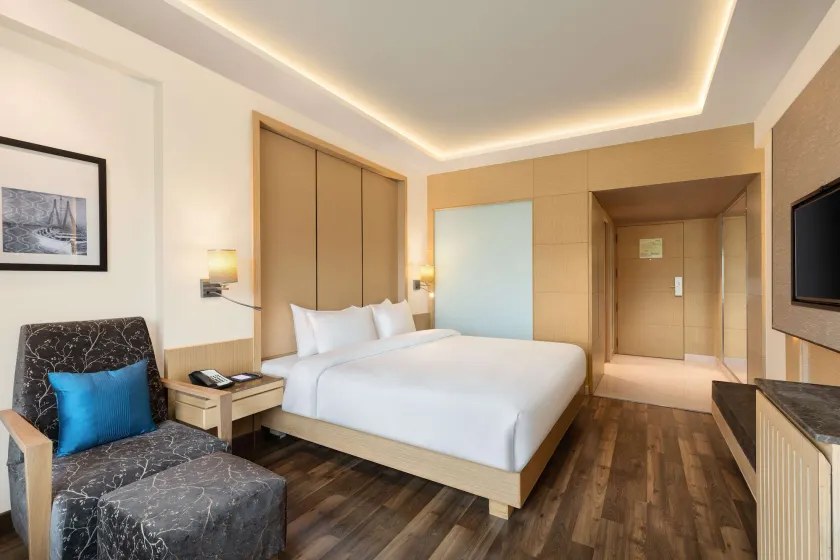 Radisson Mumbai Goregaon - Image 1