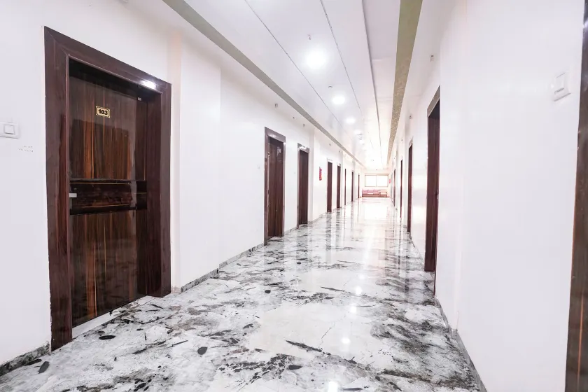 FabHotel Yash Residency II - Image 1