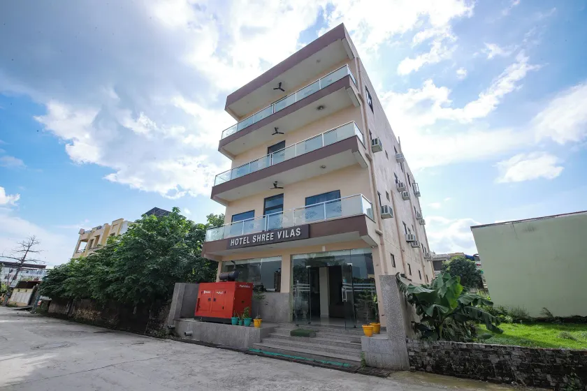 FabHotel Shree Vilas - Image 1