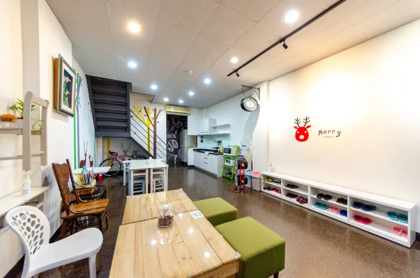 Sigang Grandma House - Lobby sitting area